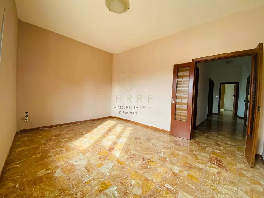 Immagine 11 di Appartamento in vendita  in via sacco 84 a Pescara