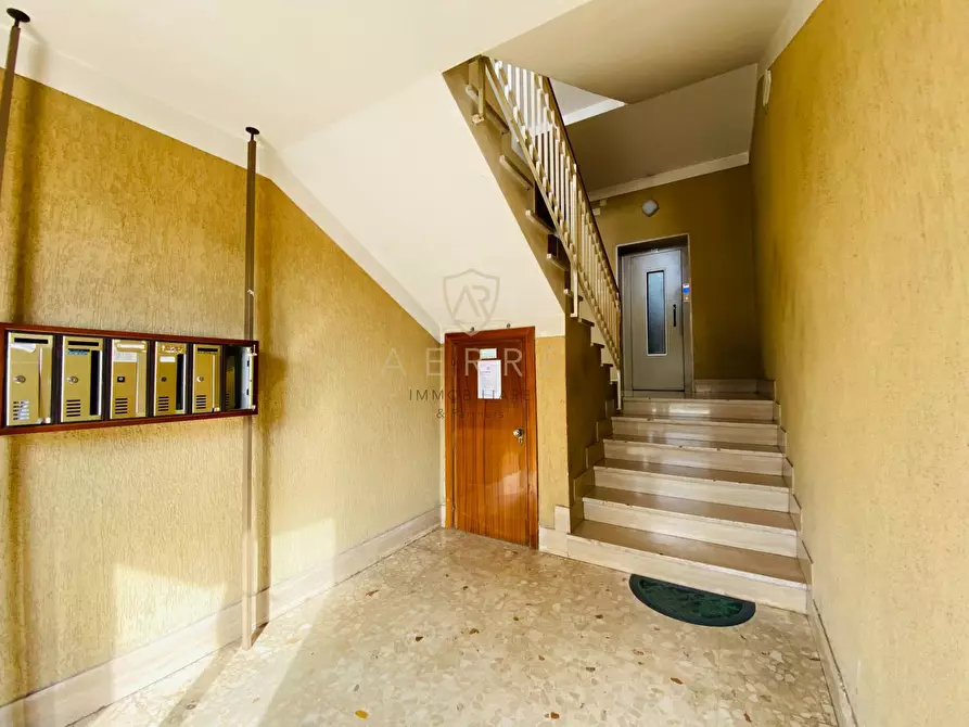 Immagine 6 di Appartamento in vendita  in via sacco 84 a Pescara