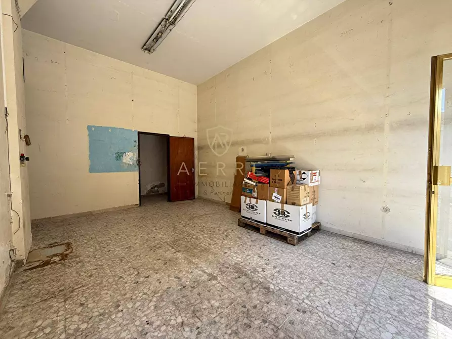 Immagine 9 di Locale commerciale in vendita  in Via del Circuito 232 - 234 a Pescara