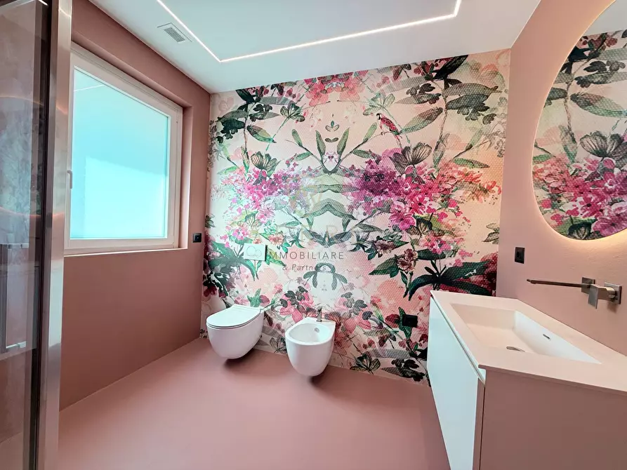 Immagine 34 di Attico in vendita  in Via Solferino 131 a Pescara