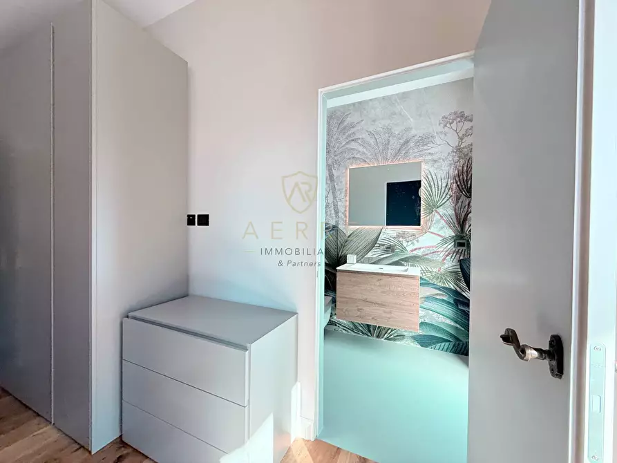 Immagine 28 di Attico in vendita  in Via Solferino 131 a Pescara