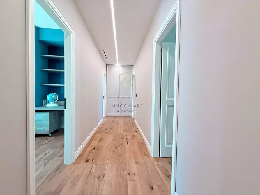 Immagine 25 di Attico in vendita  in Via Solferino 131 a Pescara