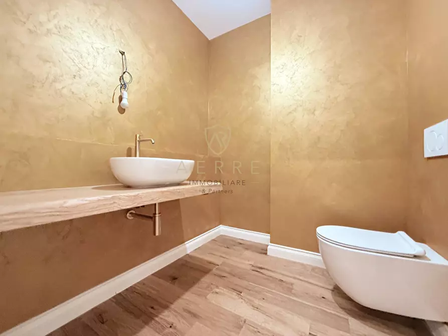 Immagine 51 di Attico in vendita  in Via Solferino 131 a Pescara