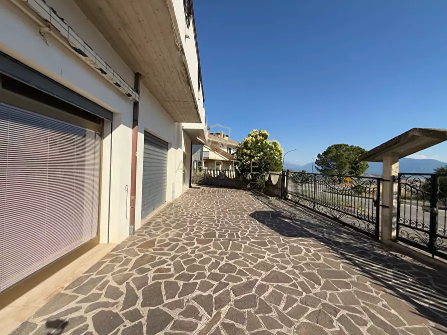 Immagine 6 di Villa in vendita  in Via Roma 3/A a Brittoli