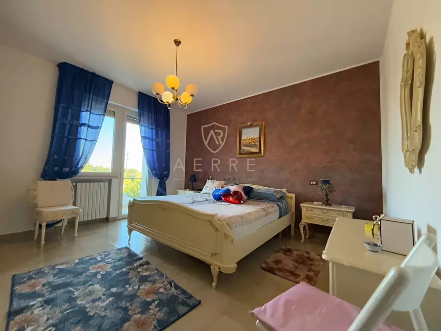 Immagine 42 di Villa in vendita  in Via Roma 3/A a Brittoli