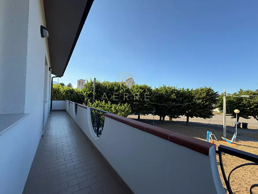 Immagine 45 di Villa in vendita  in Via Roma 3/A a Brittoli