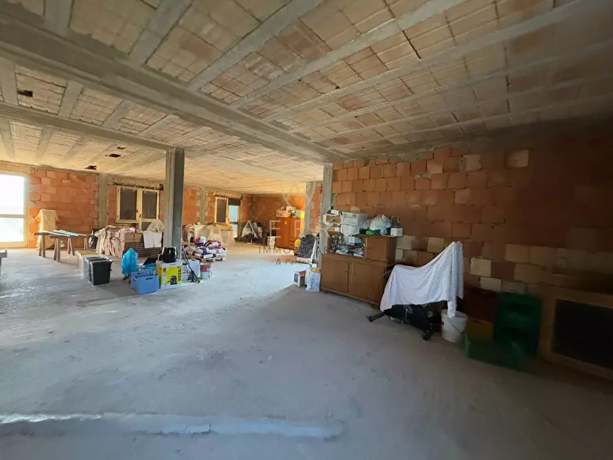 Immagine 53 di Villa in vendita  in Via Roma 3/A a Brittoli