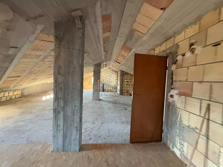 Immagine 59 di Villa in vendita  in Via Roma 3/A a Brittoli