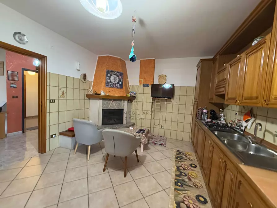 Immagine 25 di Villa in vendita  in Via Roma 3/A a Brittoli