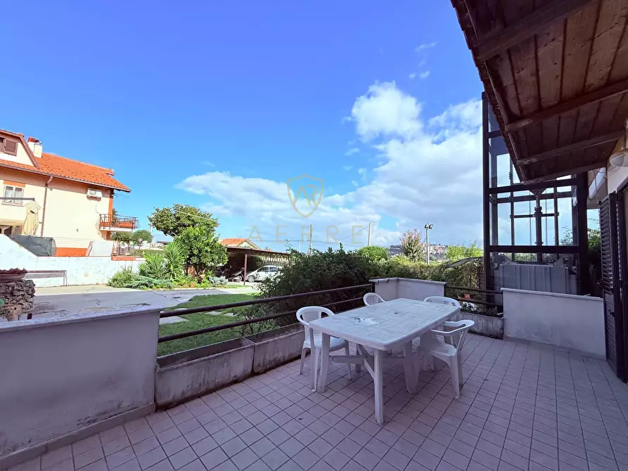 Immagine 7 di Villa in vendita  in Strada Licini 61 a Chieti