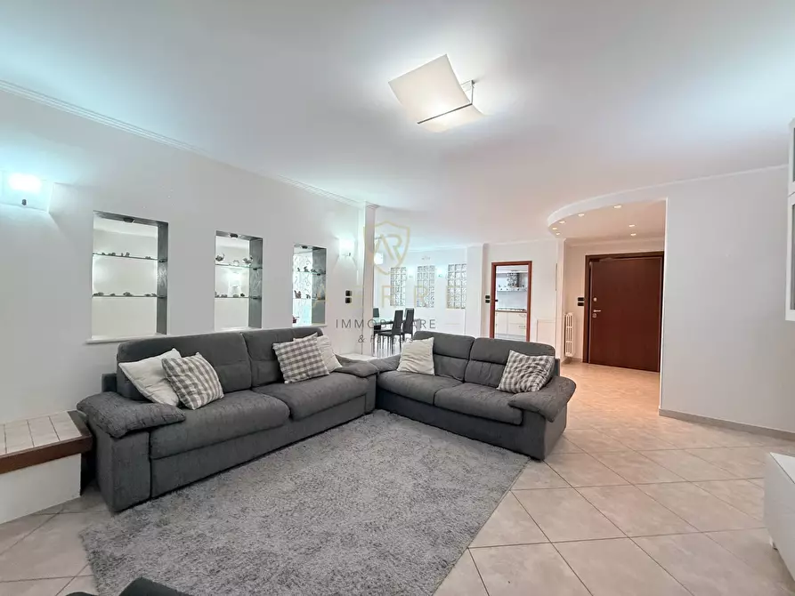 Immagine 12 di Villa in vendita  in Strada Licini 61 a Chieti