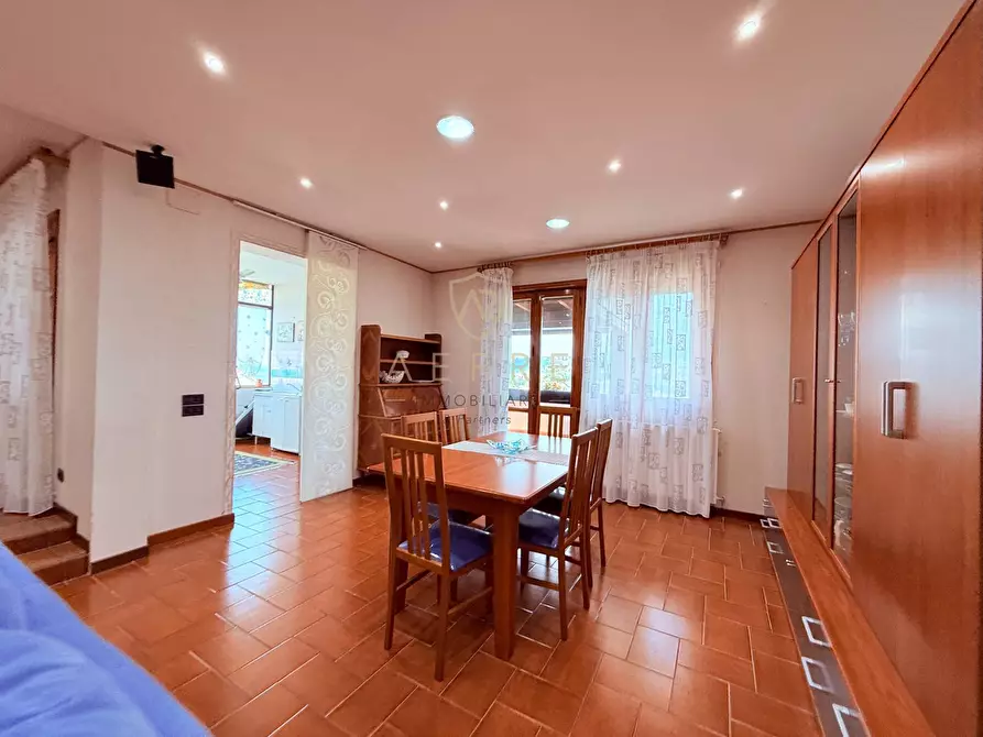 Immagine 13 di Villa in vendita  in strada Licini 61 a Chieti