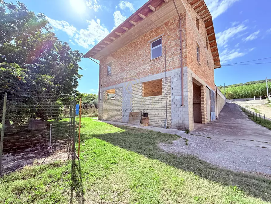 Immagine 12 di Casa indipendente in vendita  in Contrada Val di Foro 61 a Ari