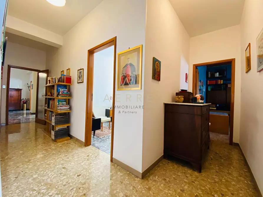 Immagine 19 di Appartamento in vendita  in Viale Kennedy 78 a Pescara