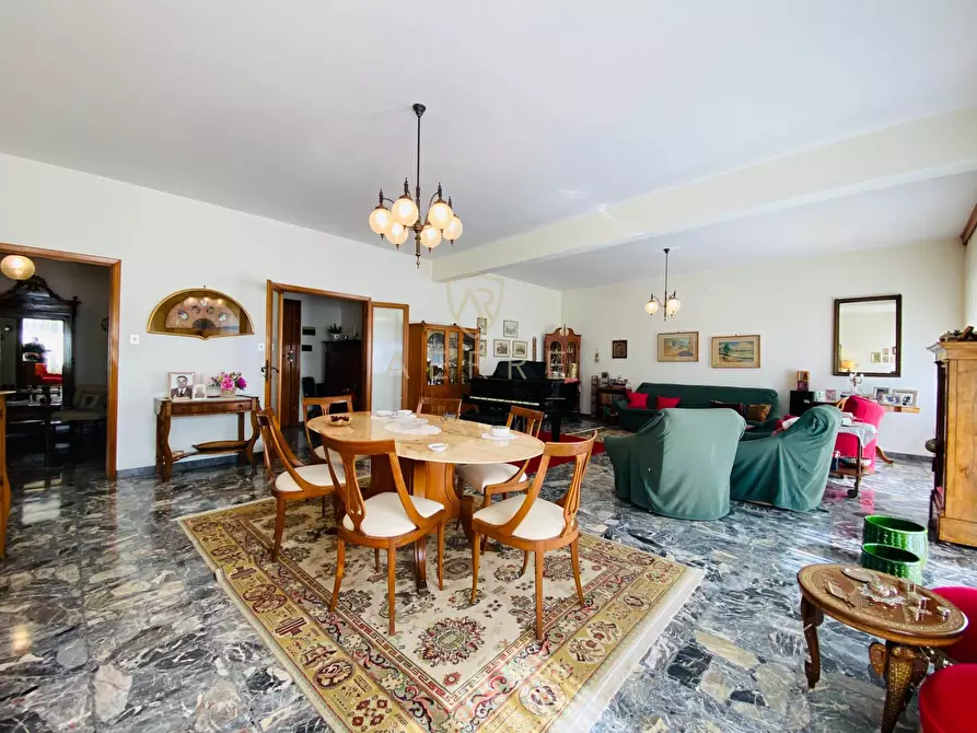 Immagine 22 di Appartamento in vendita  in Viale Kennedy 78 a Pescara