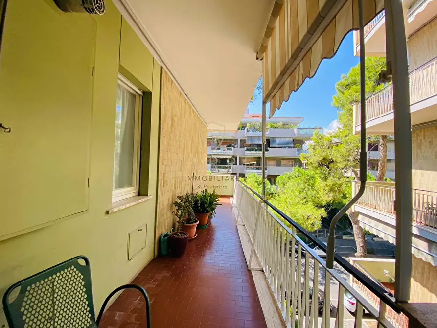 Immagine 17 di Appartamento in vendita  in Viale Kennedy 78 a Pescara