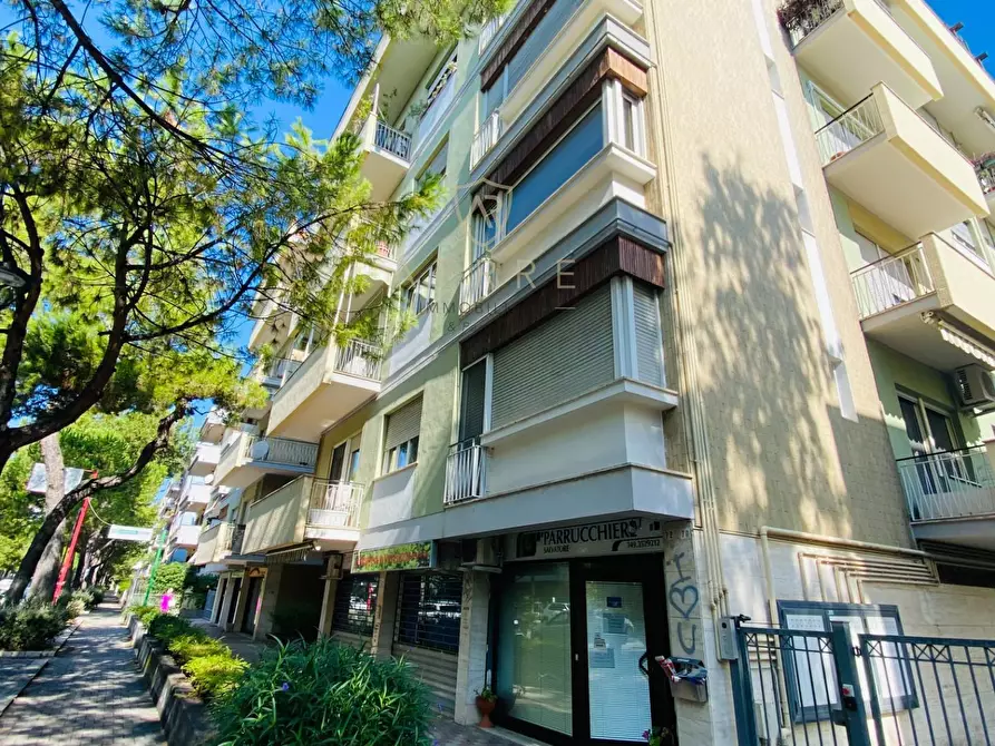 Immagine 33 di Appartamento in vendita  in Viale Kennedy 78 a Pescara