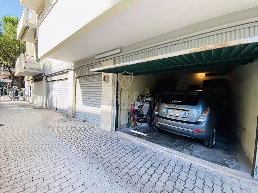 Immagine 34 di Appartamento in vendita  in Viale Kennedy 78 a Pescara