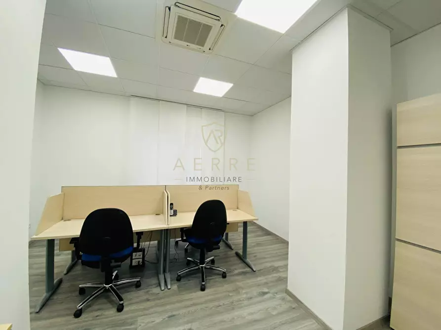 Immagine 9 di Ufficio in affitto  in Via Chieti 20 a Pescara