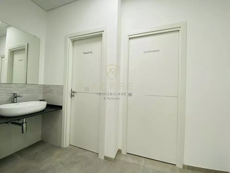 Immagine 8 di Ufficio in affitto  in Via Chieti 20 a Pescara