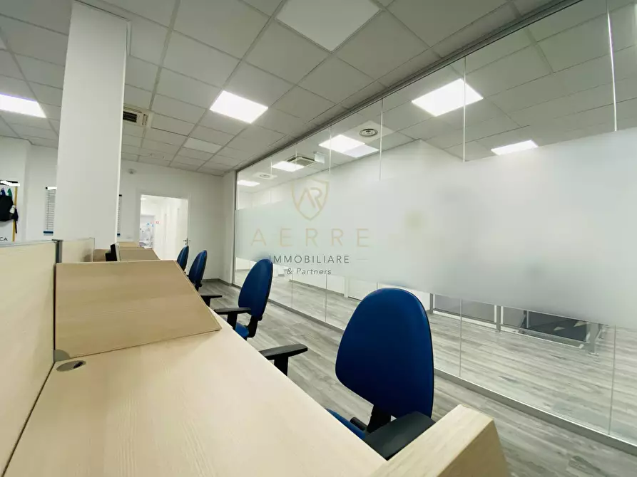 Immagine 7 di Ufficio in affitto  in Via Chieti 20 a Pescara