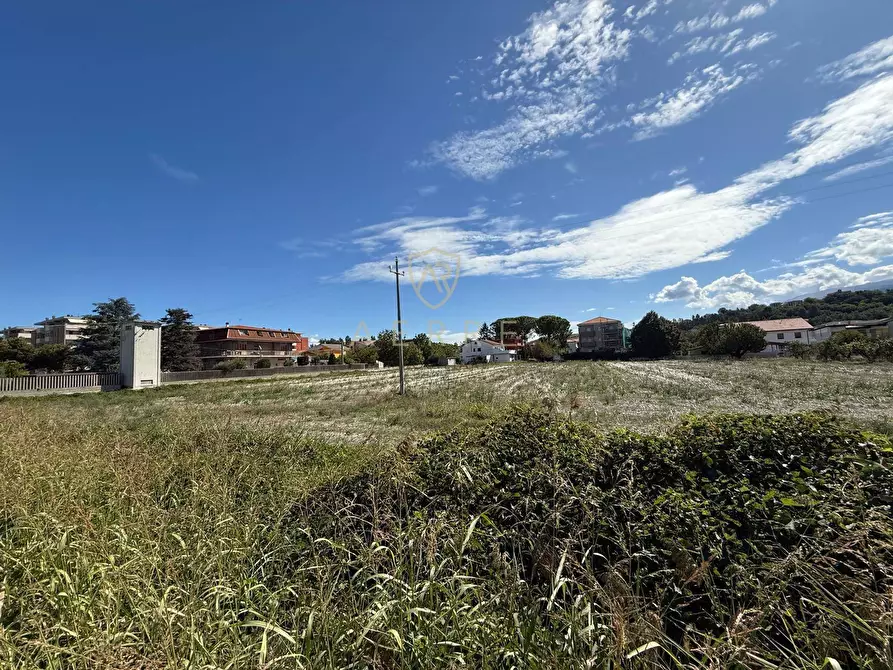 Immagine 11 di Terreno residenziale in vendita  in SR5 MANOPPELLO a Manoppello