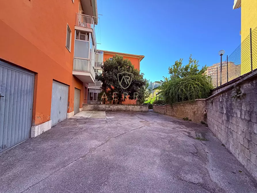 Immagine 4 di Appartamento in vendita  in Via Carlo Forlanini 20 a Chieti