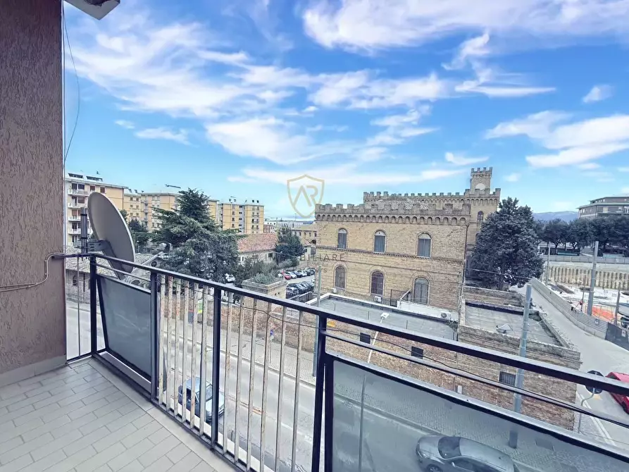 Immagine 10 di Appartamento in vendita  in Via Salomone 83 a Chieti