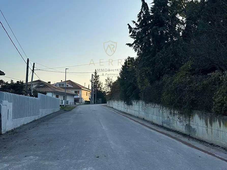Immagine 5 di Terreno residenziale in vendita  in via Pò a Cepagatti