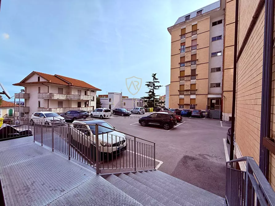 Immagine 2 di Appartamento in vendita  in Via Milano 1 a Chieti