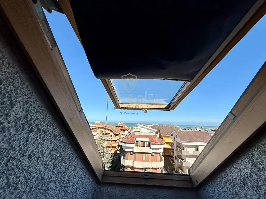 Immagine 41 di Attico in vendita  in Viale Monte Sirente 17 a Francavilla Al Mare