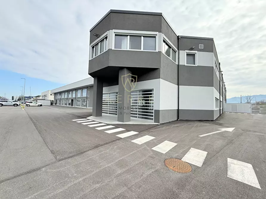 Immagine 1 di Ufficio in affitto  in Via Nazionale 40/A a Cepagatti