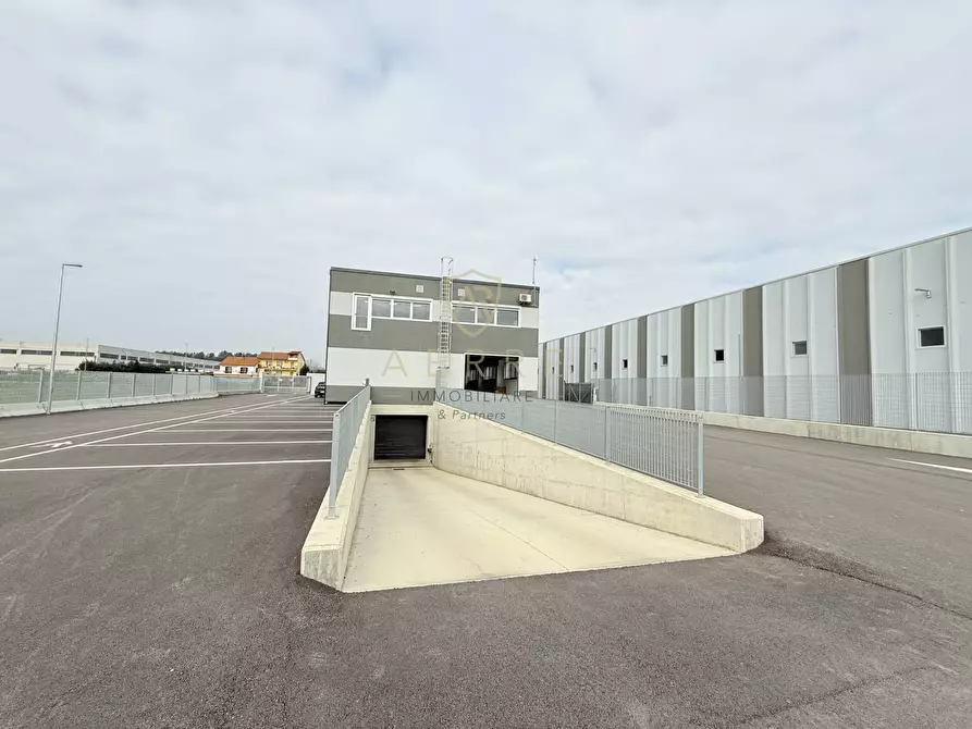 Immagine 11 di Ufficio in affitto  in Via Nazionale 40/A a Cepagatti