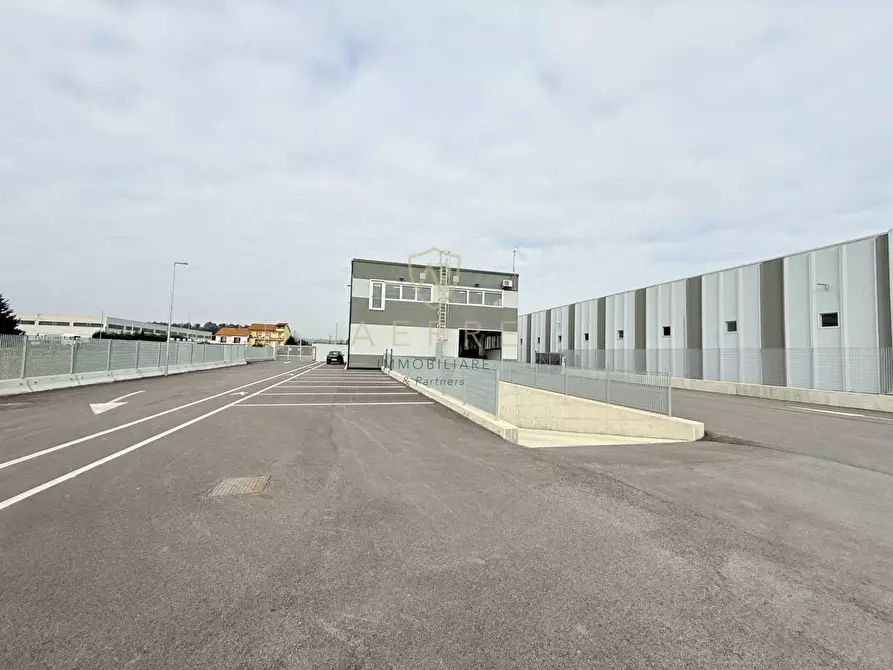 Immagine 12 di Ufficio in affitto  in Via Nazionale 40/A a Cepagatti