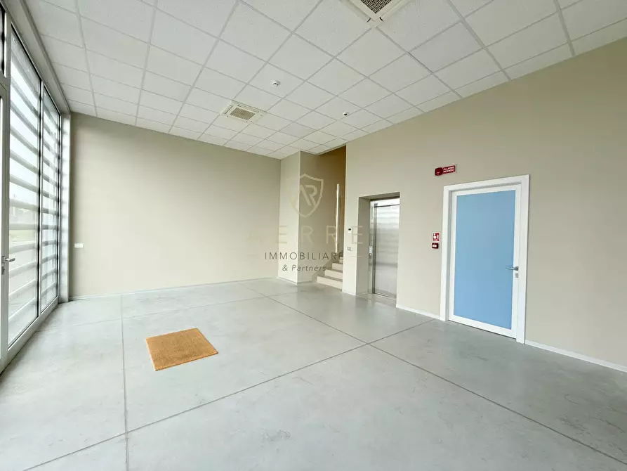 Immagine 14 di Ufficio in affitto  in Via Nazionale 40/A a Cepagatti