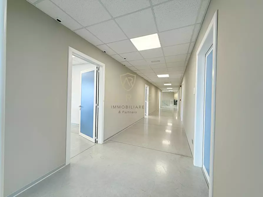 Immagine 16 di Ufficio in affitto  in Via Nazionale 40/A a Cepagatti