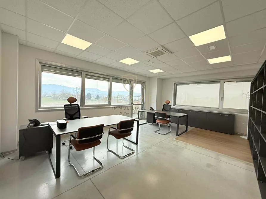 Immagine 21 di Ufficio in affitto  in Via Nazionale 40/A a Cepagatti