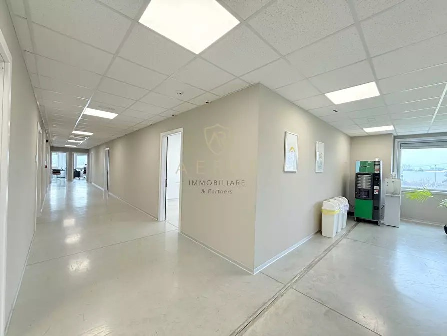Immagine 27 di Ufficio in affitto  in Via Nazionale 40/A a Cepagatti