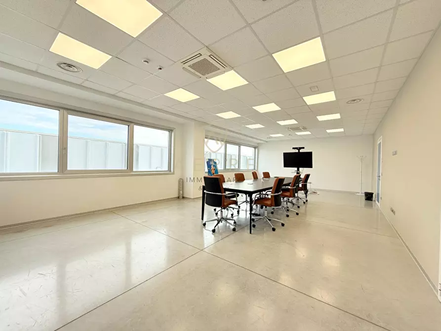 Immagine 34 di Ufficio in affitto  in Via Nazionale 40/A a Cepagatti