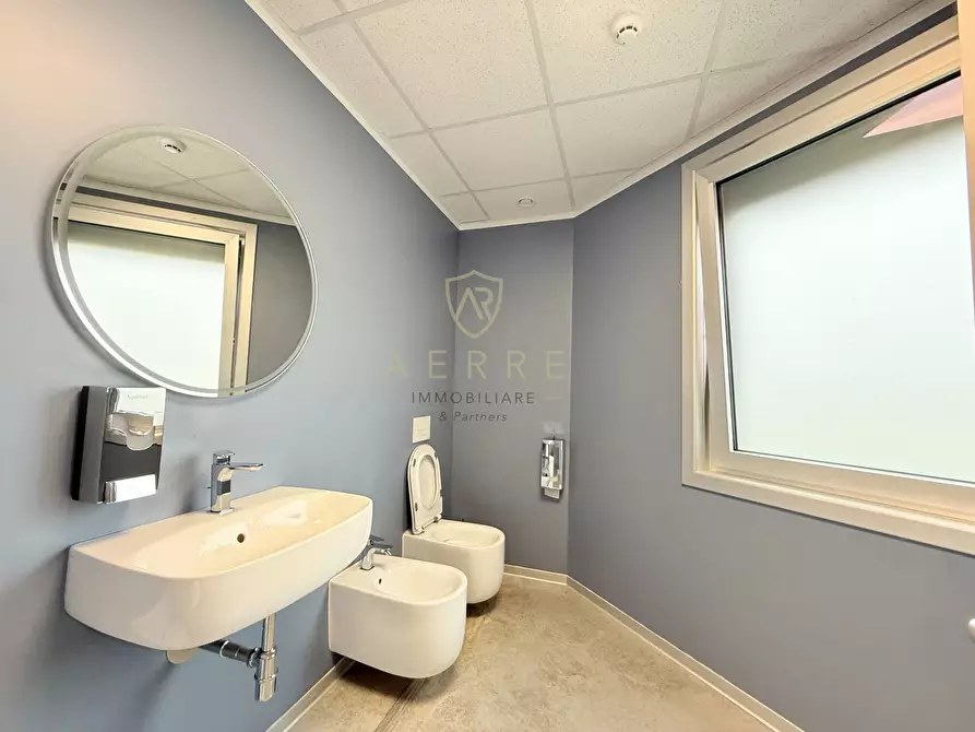 Immagine 46 di Ufficio in affitto  in Via Nazionale 40/A a Cepagatti