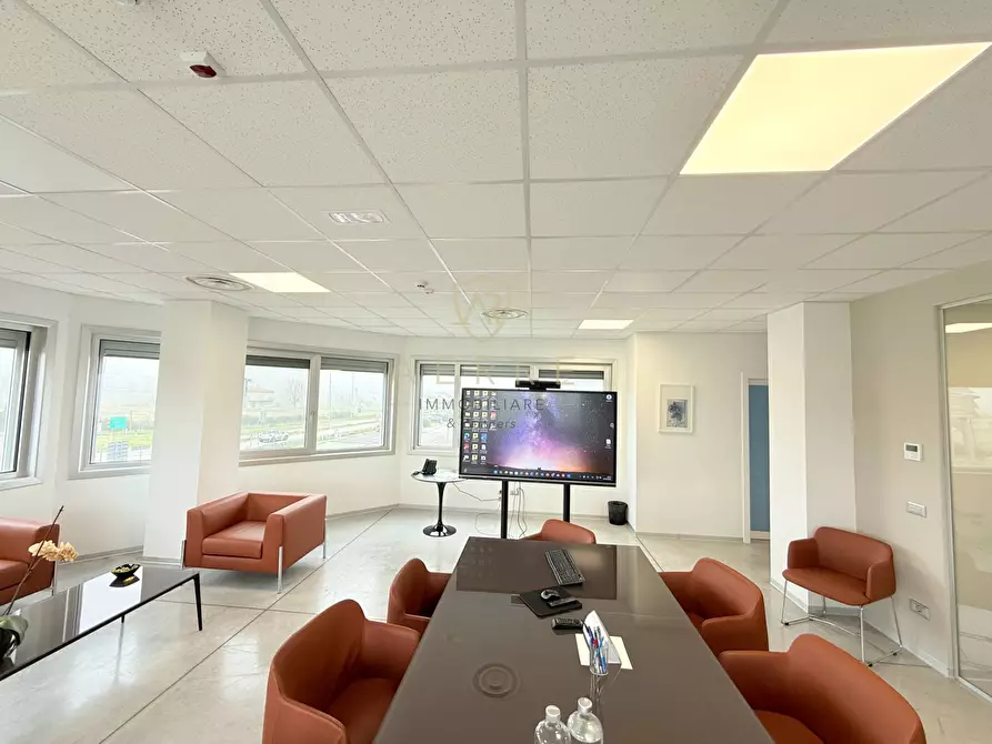 Immagine 42 di Ufficio in affitto  in Via Nazionale 40/A a Cepagatti