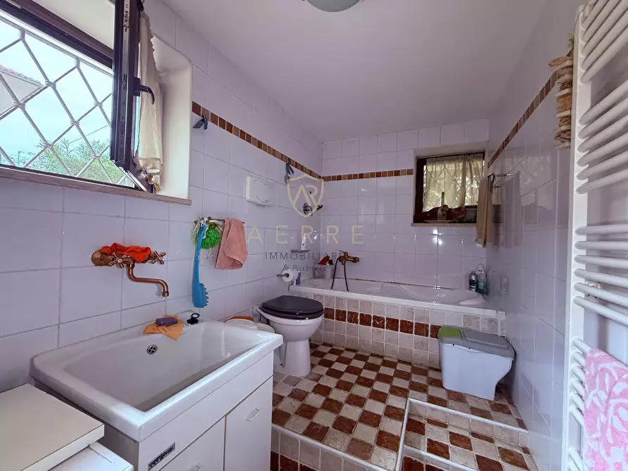 Immagine 12 di Casa semindipendente in vendita  in Via Bologna 1/A a Cepagatti