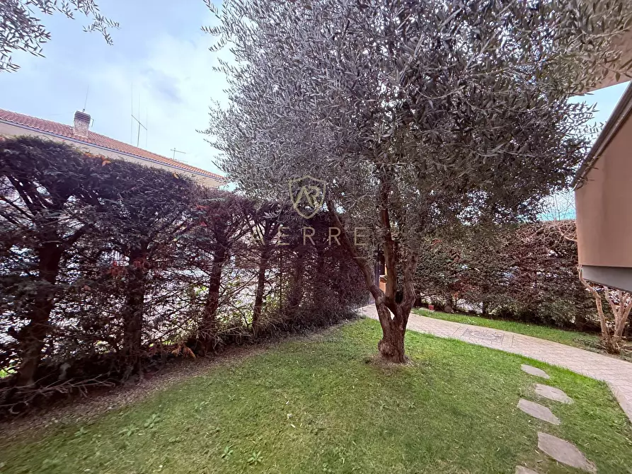 Immagine 6 di Casa semindipendente in vendita  in Via Bologna 1/A a Cepagatti