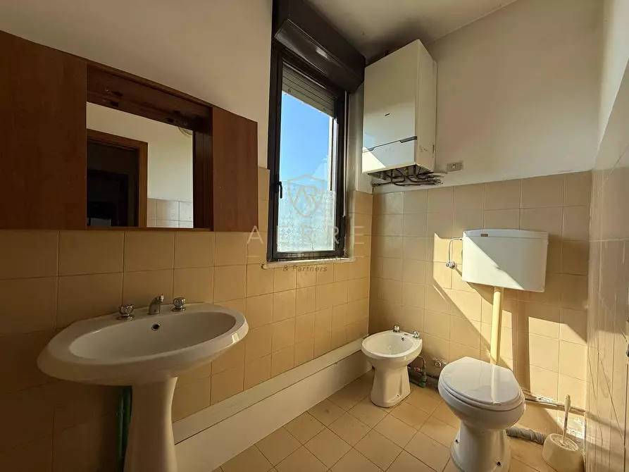 Immagine 10 di Ufficio in vendita  in Viale Benedetto Croce 147 a Chieti