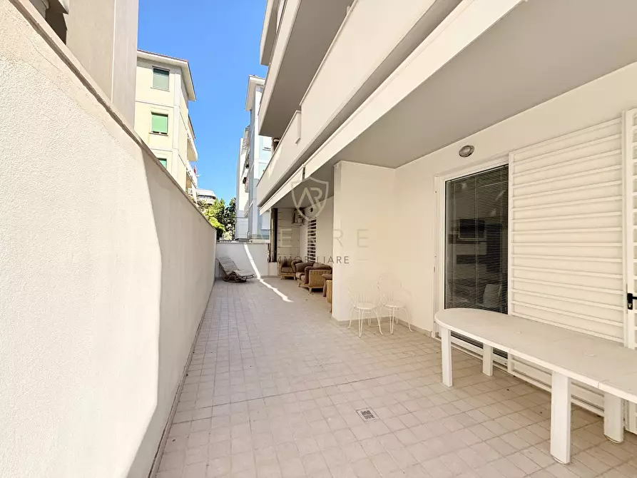 Immagine 4 di Appartamento in vendita  in Lungomare J.F. Kennedy 11 a Francavilla Al Mare