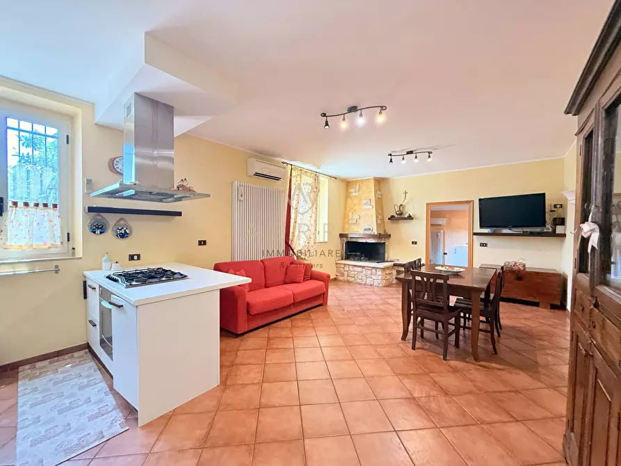 Immagine 4 di Casa semindipendente in vendita  in Strada Licini 61 a Chieti
