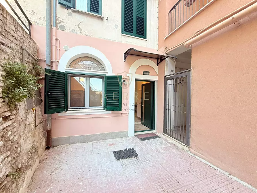 Immagine 21 di Appartamento in vendita  in Via Beniamino e Giovanni D'Andrea 2 a Chieti