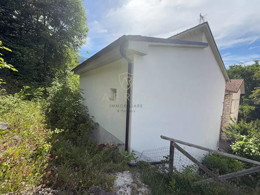 Immagine 35 di Casa indipendente in vendita  in Via Roma 179 a Abbateggio