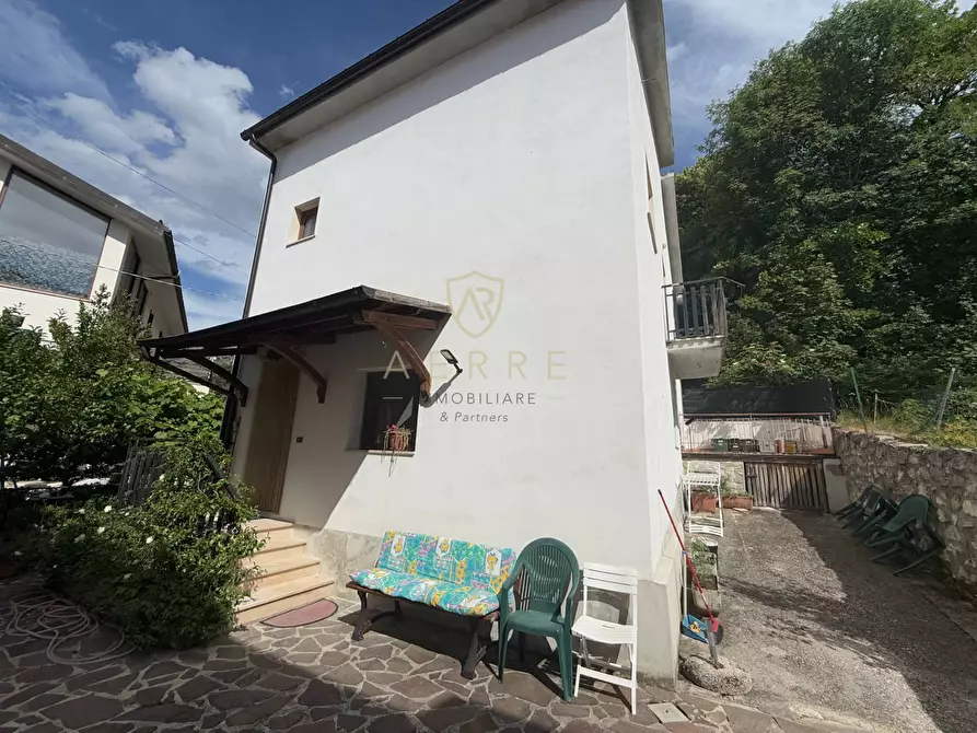 Immagine 5 di Casa indipendente in vendita  in Via Roma 179 a Abbateggio