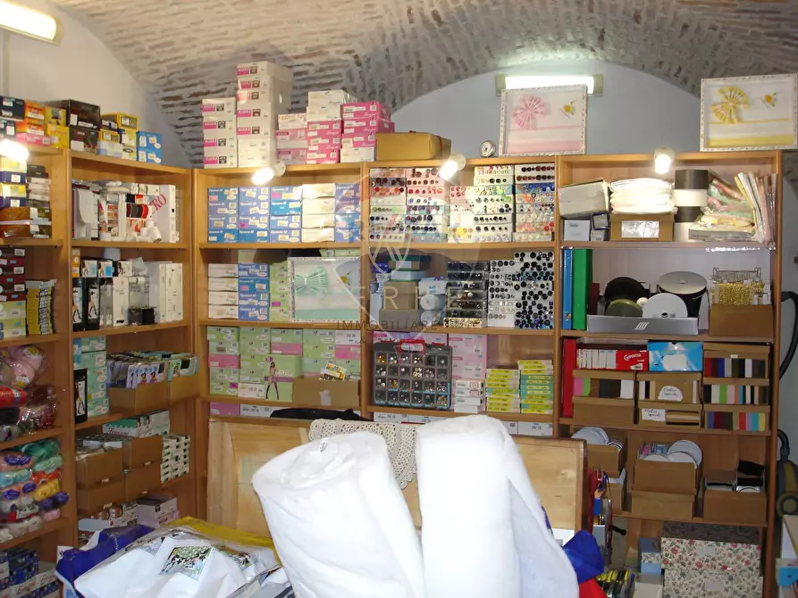 Immagine 4 di Locale commerciale in vendita  in via Mater Domini 16 a Chieti